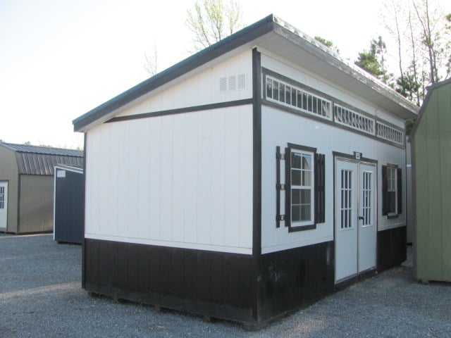 10X20 Studio Deluxe