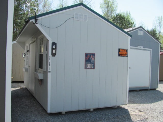 8x16 Quaker
